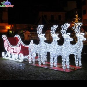 Artificial-street-outdoor-santa-claus-with-sleigh.