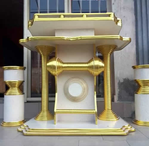 royal wood pulpit