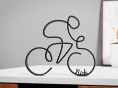 minimalist wire sculptures in lagos