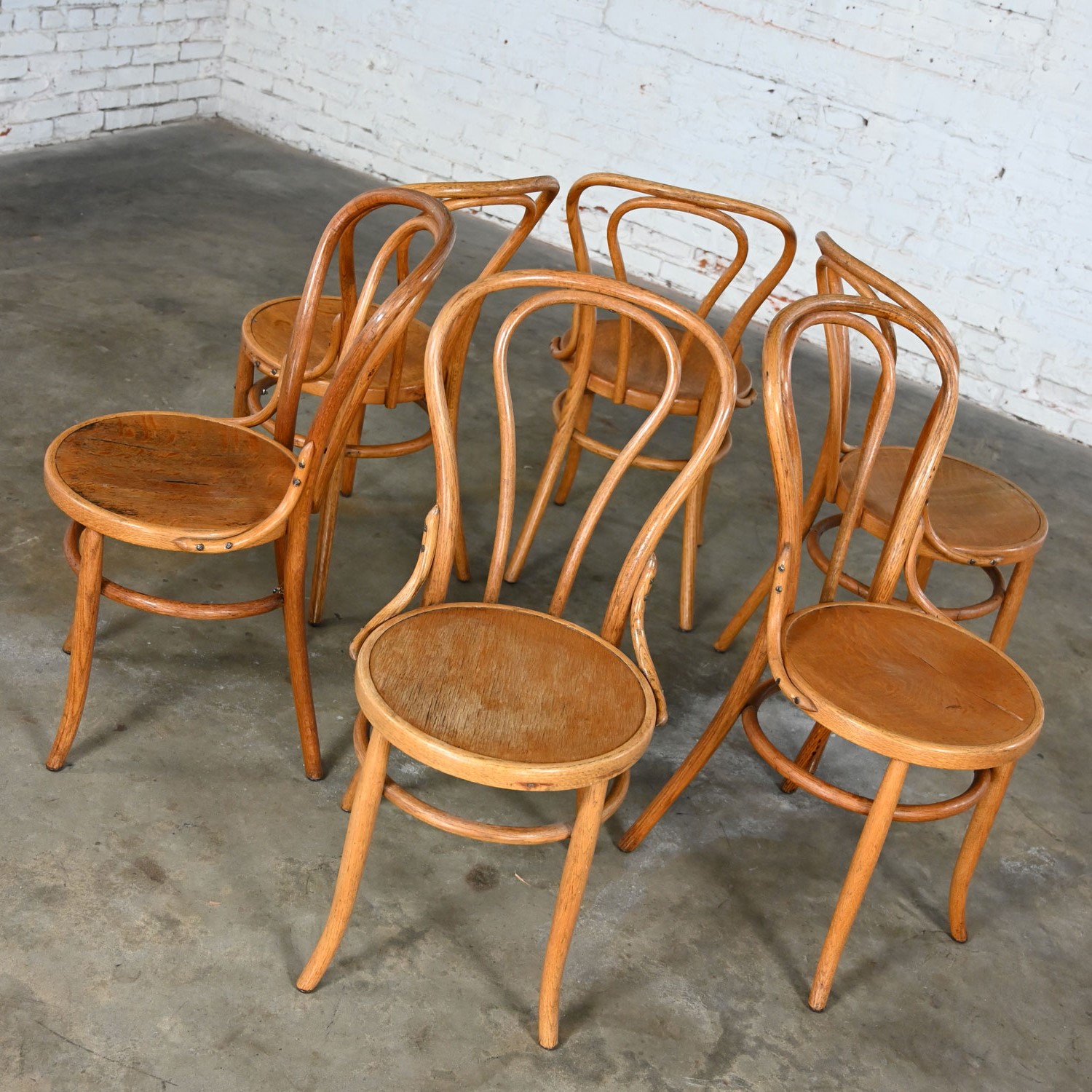 Bentwood Chair Rental
