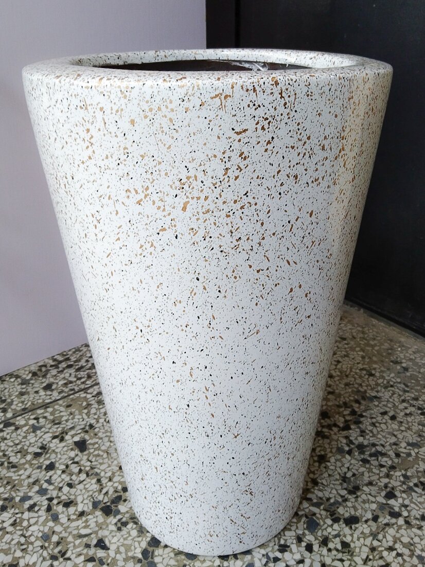 outdoor decorative vases Lagos