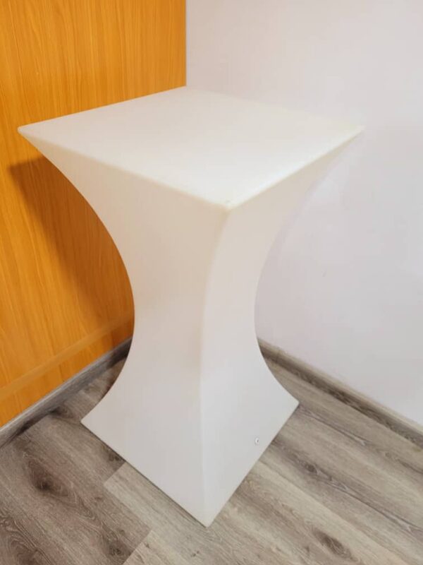 Cocktail Tables Rental