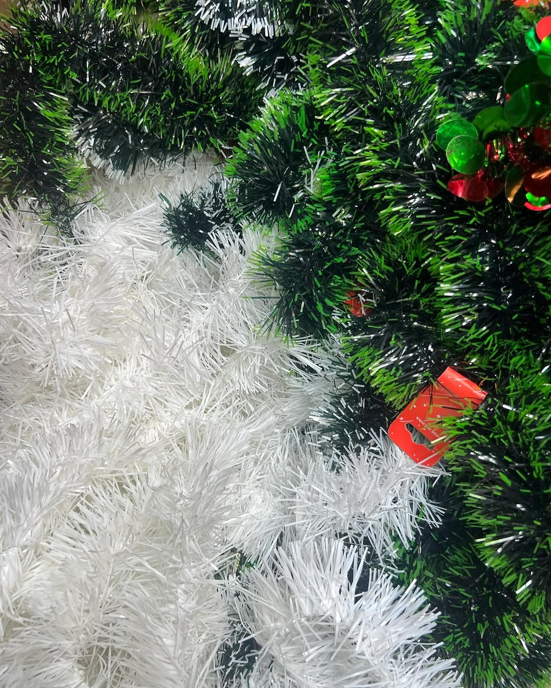 Beautiful Christmas garland supplier in Lagos